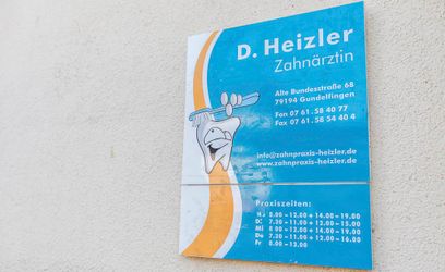 Zahnarztpraxis Heizler Gundelfingen - Impressionen