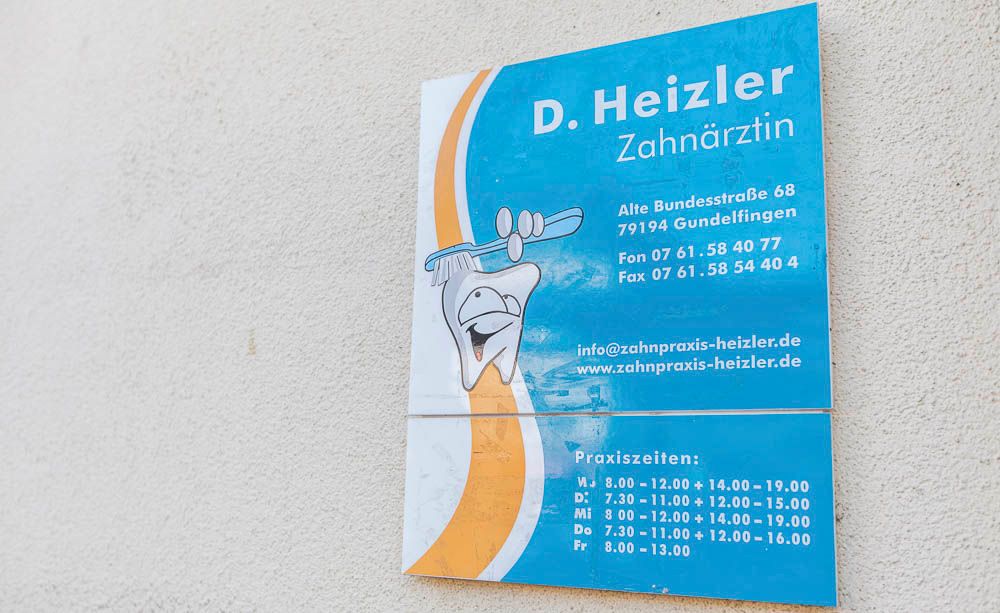 Zahnarztpraxis Heizler Gundelfingen - Impressionen